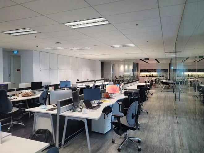 SIBON国際(株)直聘IT软件工程师非派遣自社产品开发日语要求不高收入丰厚月30-160万(图2) SIBON国際(株)直聘IT软件工程师非派遣自社产品开发日语要求不高收入丰厚月30-160万(图2)