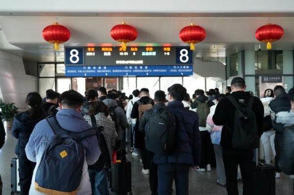 2024春运大幕开启 厦门火车站预计发送旅客363万人(图3) 2024春运大幕开启 厦门火车站预计发送旅客363万人(图3)